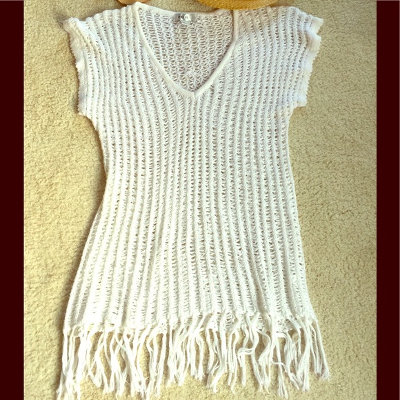 Other - HOST PICK 🌀 IVORY KNITTED FRINGED SWIM COVERUP